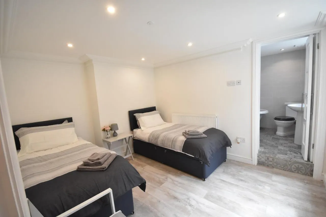 Modern Apartment Near City Centre And The Bay Cardiff 0*,