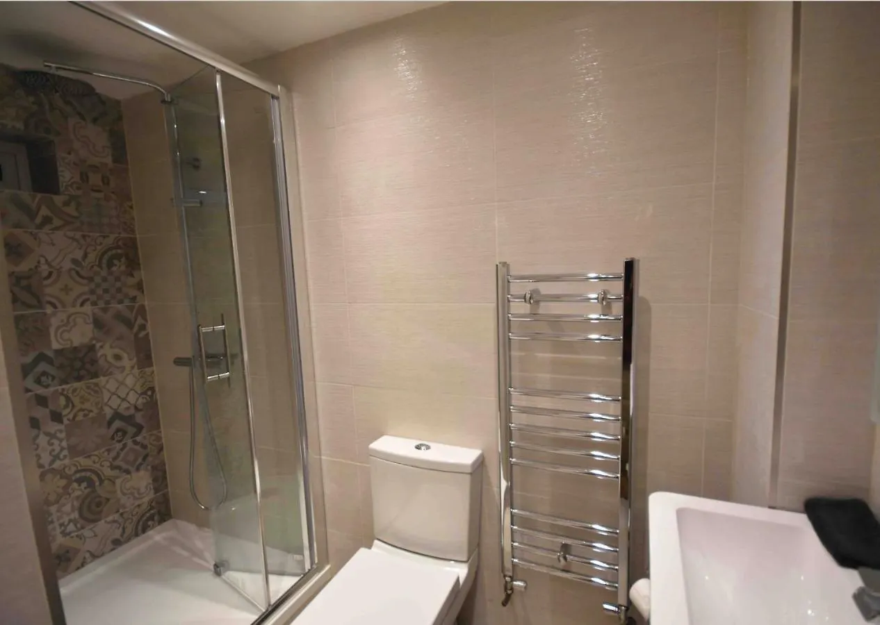 Modern Apartment Near City Centre And The Bay Cardiff 0*,  United Kingdom