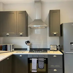 Taffs Mead House Location, Nr Stadium, Family Friendly! Cardiff