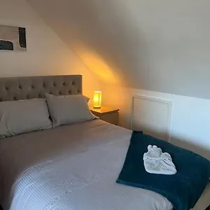 Studio Flat Bay Cardiff
